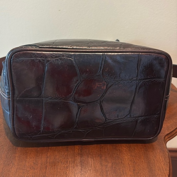 Dooney & Bourke  Vintage Croc pattern Leather  dark brown Shoulder Bag - Picture 8 of 17